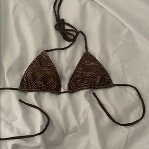 Brown very small triangle top